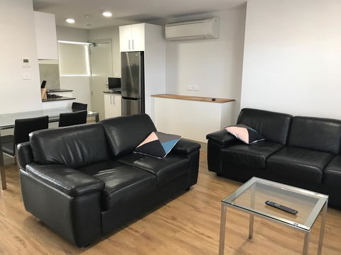 Jesmond Executive Villas - Hobart Tourism 0