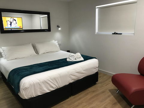 Jesmond Executive Villas - Hobart Tourism 5