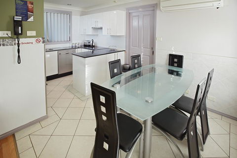 Jesmond Executive Villas - Hobart Tourism 35