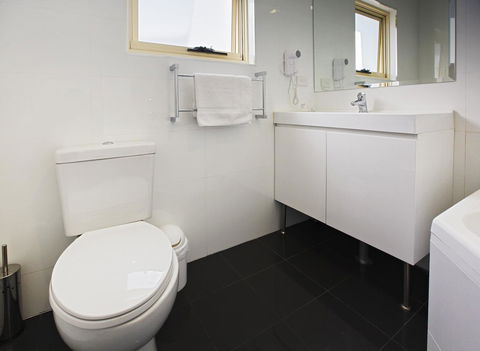 Jesmond Executive Villas - Hobart Tourism 27