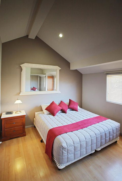 Jesmond Executive Villas - Hobart Tourism 34