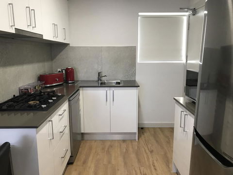 Jesmond Executive Villas - Hobart Tourism 1