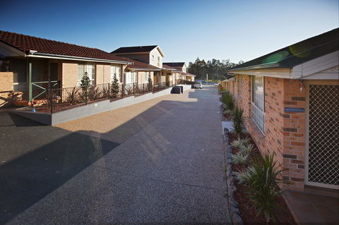Jesmond Executive Villas - Hobart Tourism 13
