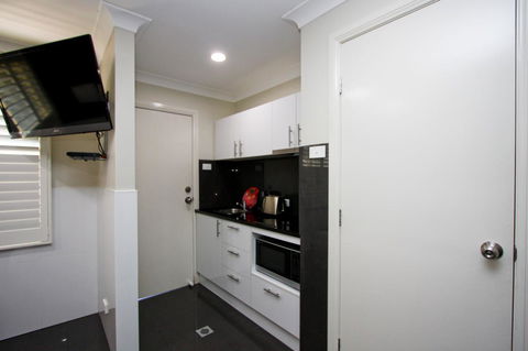 Jesmond Executive Villas - Hobart Tourism 39