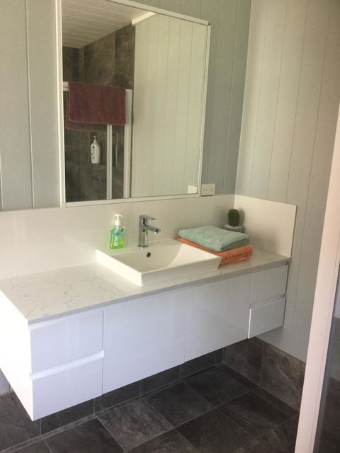 Jetz Bungalow - Tourism TAS 1