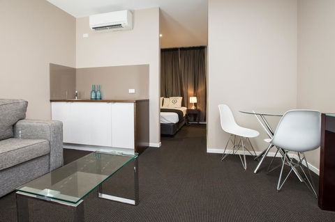 Crossroads Hotel - Hobart Tourism 38