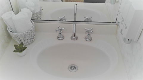 Junee Motor Inn - Tourism TAS 6