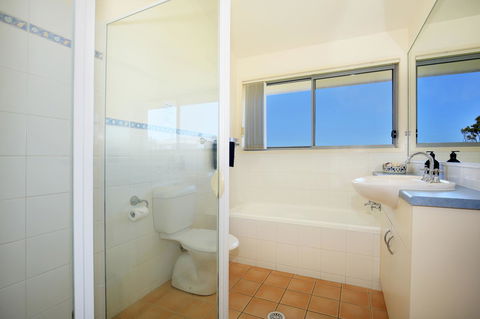 The Cove At Culburra - Direct Access To Beach - Hobart Tourism 14