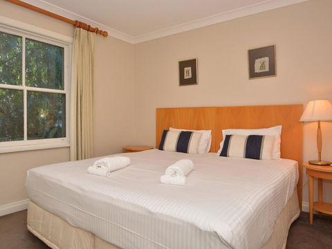 Villa Executive 2br Cypress DS Located Within Cypress Lakes Resort - Hobart Tourism 3