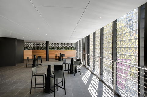 Vibe Hotel North Sydney - Tourism TAS 16