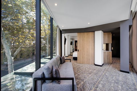 Vibe Hotel North Sydney - Tourism TAS 13