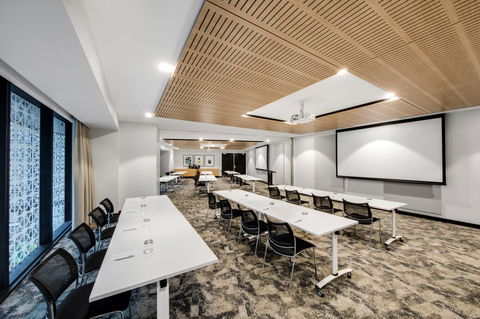 Vibe Hotel North Sydney - Tourism TAS 10