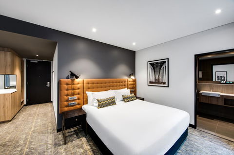 Vibe Hotel North Sydney - Tourism TAS 37