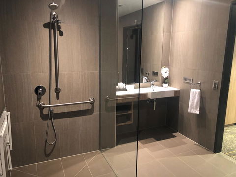 Vibe Hotel North Sydney - Tourism TAS 29