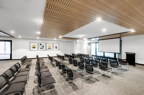 Vibe Hotel North Sydney - Tourism TAS 14