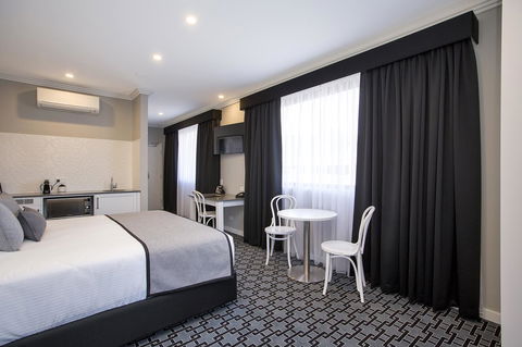 CH Boutique Hotel & Apartments, Ascend Hotel Collection - Hobart Tourism 3