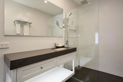 CH Boutique Hotel & Apartments, Ascend Hotel Collection - Hobart Tourism 10