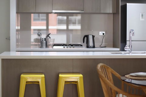 Modern & Cosy 2-Bedroom Apartment Hornsby - Tourism TAS 8