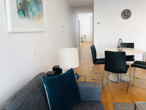 Wyndel Apartments Neutral Bay - Military - Hobart Tourism 5