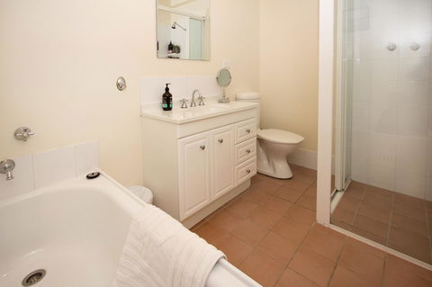 Stay In Mudgee The Grove, The Church, And Premium Private Homestead - Tourism TAS 16