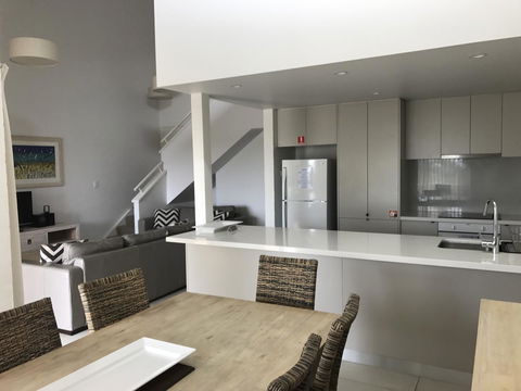 Mariner Bay Apartments - Hobart Tourism 36
