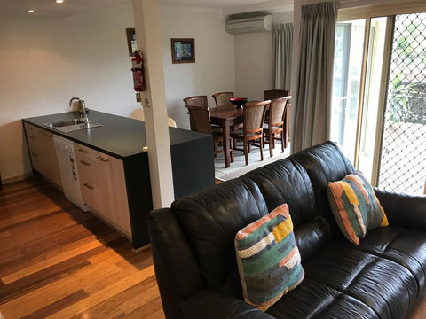 Mariner Bay Apartments - Hobart Tourism 9