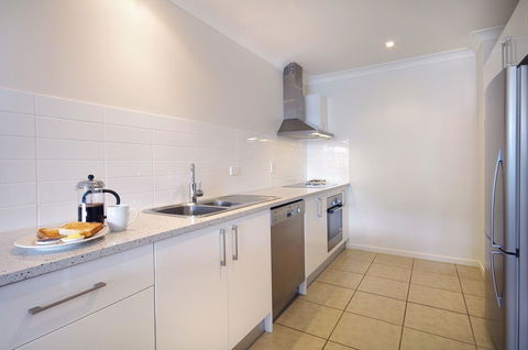 Macquarie Waters Boutique Apartment Hotel - Tourism TAS 17