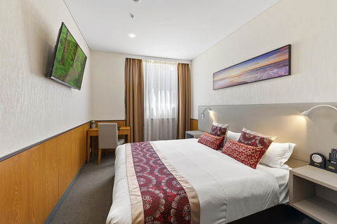 YEHS Hotel Sydney QVB - Tourism TAS 7