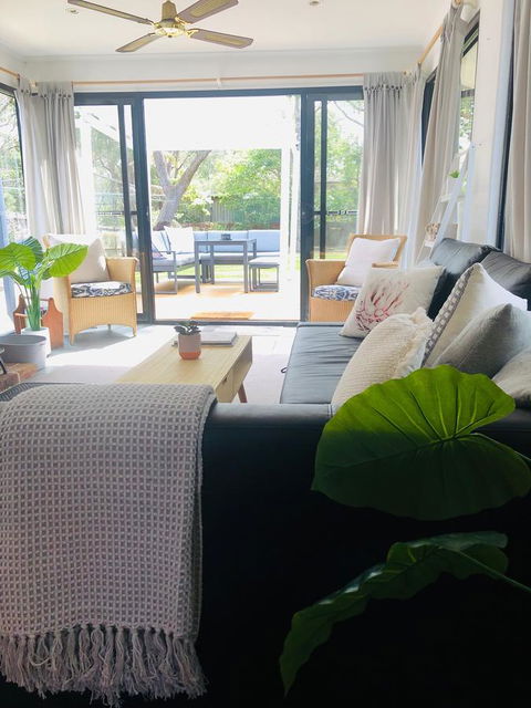 Little Blue Beach House - Tourism TAS 14