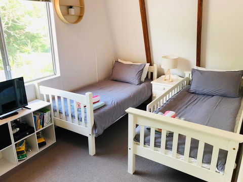 Little Blue Beach House - Tourism TAS 5