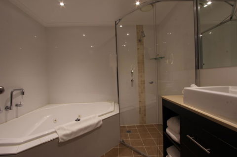 Crowne Plaza Hawkesbury Valley, An IHG Hotel - Tourism TAS 10