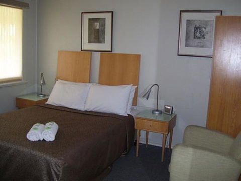 Glenwood Tourist Park & Motel - Hobart Tourism 11