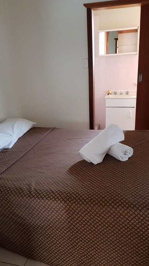 Glenwood Tourist Park & Motel - Hobart Tourism 1