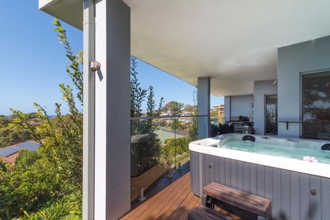 Churchill View Forster - Hobart Tourism 3