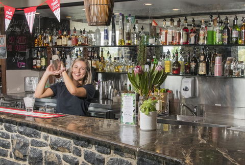 Banjo Paterson Inn - Hobart Tourism 44