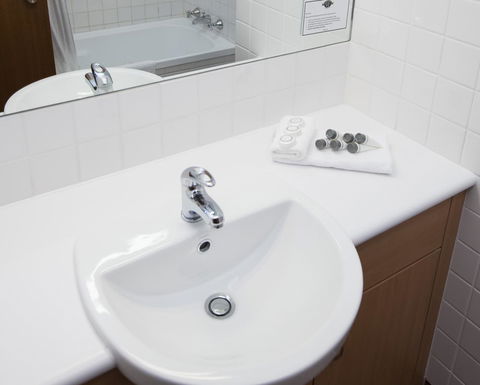 Banjo Paterson Inn - Hobart Tourism 21