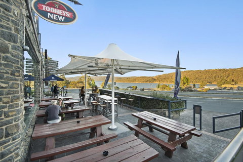 Banjo Paterson Inn - Hobart Tourism 7