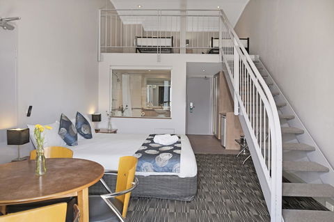 Banjo Paterson Inn - Hobart Tourism 2