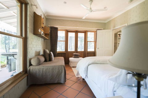 Thistle Hill Guesthouse - Walk To Many Wineries And Restaurants - Hobart Tourism 36