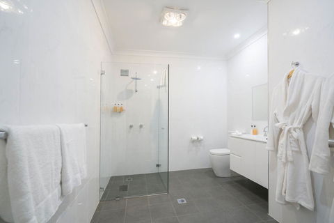 Thistle Hill Guesthouse - Walk To Many Wineries And Restaurants - Hobart Tourism 42