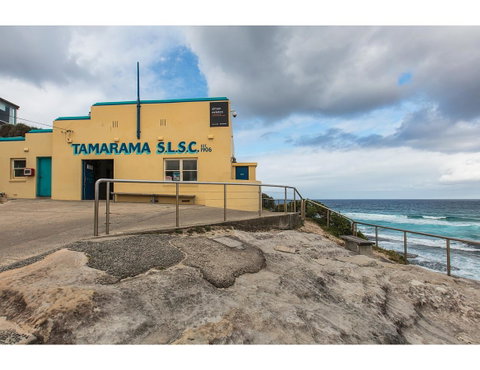 Oceanside Elegance At Superb Home Steps From Sand - Tourism TAS 21