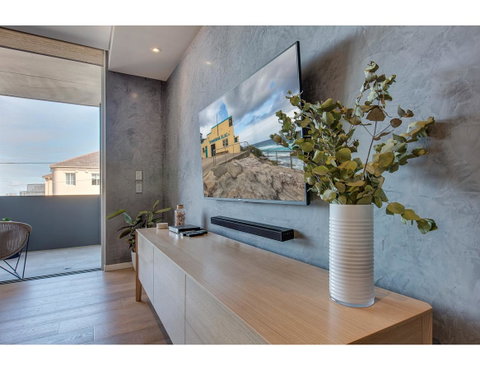 Oceanside Elegance At Superb Home Steps From Sand - Tourism TAS 13