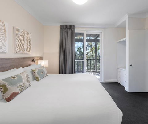 Oaks Cypress Lakes Resort - Hobart Tourism 22