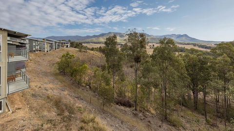 Oaks Cypress Lakes Resort - Hobart Tourism 8