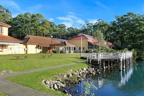 Huskisson Holiday Motel Cabins - Hobart Tourism 11