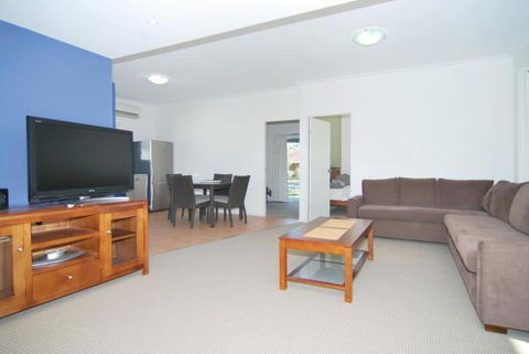 Huskisson Holiday Motel Cabins - Hobart Tourism 27