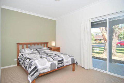 Huskisson Holiday Motel Cabins - Hobart Tourism 30