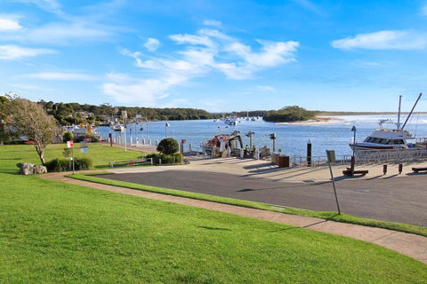 Huskisson Holiday Motel Cabins - Hobart Tourism 4