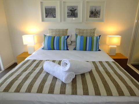 Pacific Marina Apartments - Tourism TAS 40