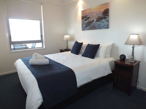Pacific Marina Apartments - Tourism TAS 41